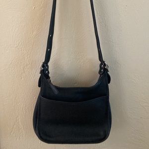 Vintage Legacy Coach Shoulder Bag No. P3H-9966